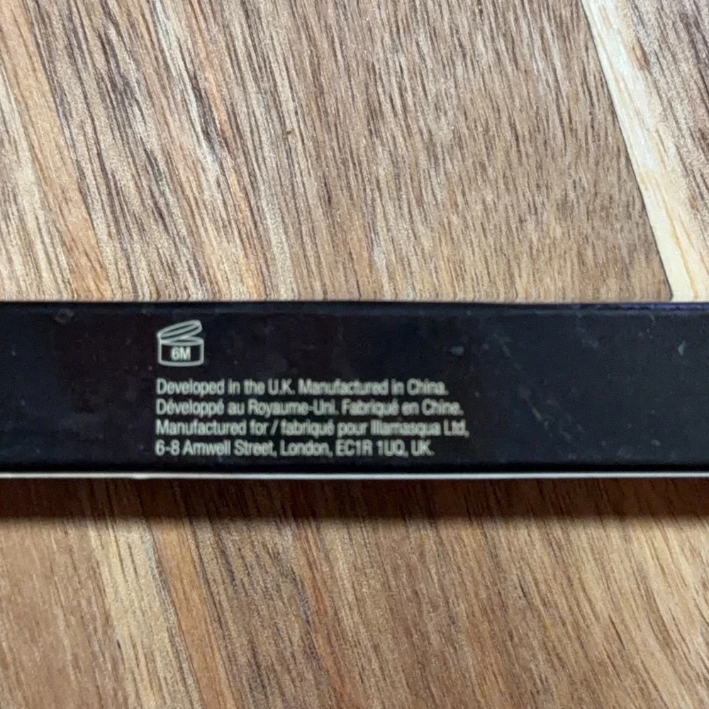 Illamasqua HONOUR Colouring Pencil Eye Cream Long-Lasting Blend .05‎ oz/1.4g New